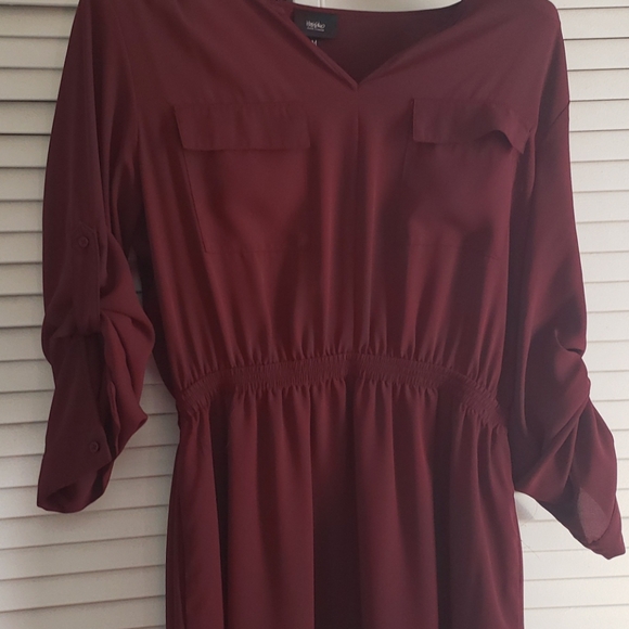 Dress - Picture 3 of 3